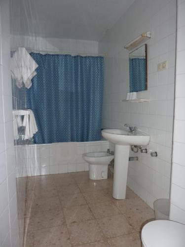 Fürdőszoba, Pension Versalles in Algeciras