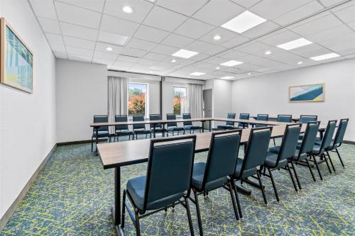 Spark by Hilton Mechanicsburg Harrisburg West - 회의실/연회장