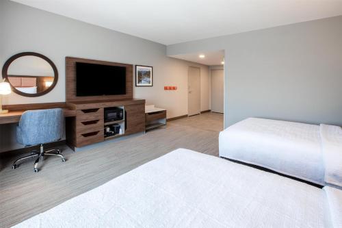 Hampton Inn & Suites by Hilton La Grande - image 12
