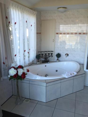 Full-sized bathtubs