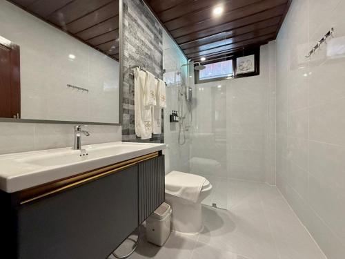 ห้องน้ำ, ออนซอน เดอ บูติก โฮเทล (Onson De Boutique Hotel) in ศูนย์กลางเมือง