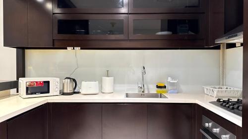 LUX 1BR 5 Min Walk Dubai Mall - DAMAC Upper Crest, Dubai (Foto 6)