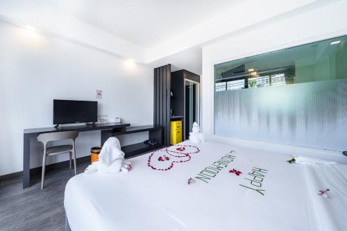 1 queen bed