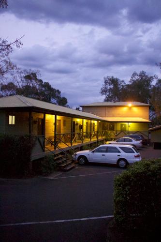 Lake Forbes Motel