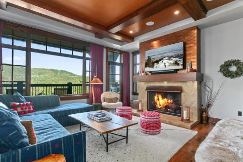 Flagstaff Lodge - Three Bedroom Residence #203 condo