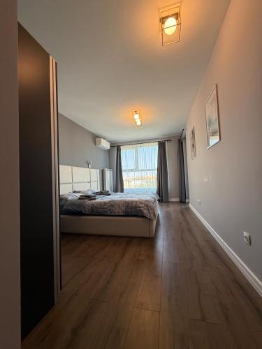 Luxury 2BR Apartment - FREE Garage - Walk to Vitosha - 2 Bathrooms - New Building, Sofia (Foto 10)