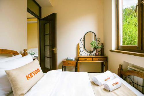 Apartment KeyGo #0060 is the key to the center of Yerevan, Jerevan