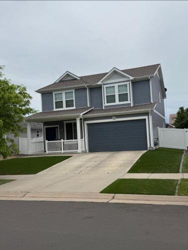 4BR Home near DIA airport