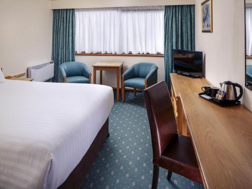 Mercure Livingston Hotel Room Type - Classic Double Room