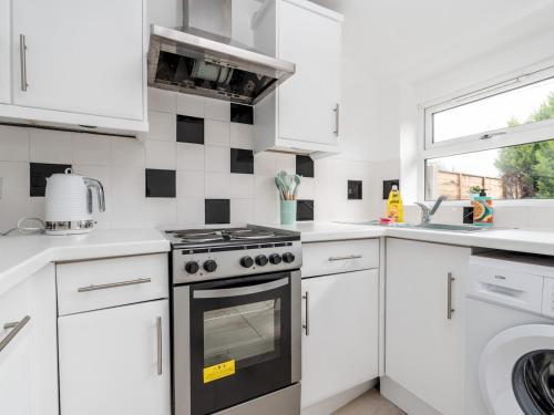 บริการและสิ่งอำนวยความสะดวก, Pass the Keys Cosy Liverpool Home. WiFi Parking Nr Alder Hey in ฮายทัน