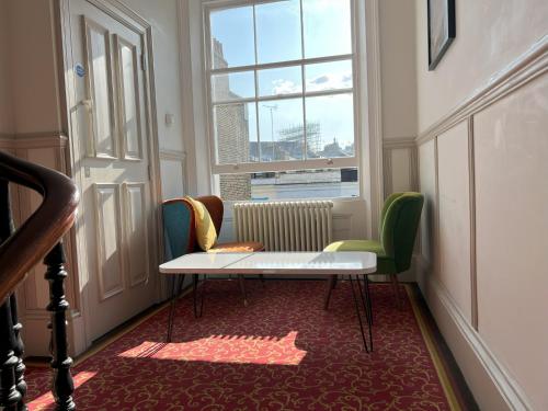Stylish Central London Studio Perfect for Tourists & Business, Londyn (zdjęcie 8)