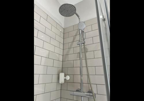 Stylish Central London Studio Perfect for Tourists & Business, Londyn (zdjęcie 6)