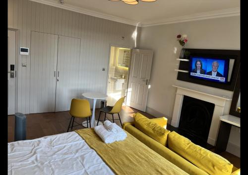 Stylish Central London Studio Perfect for Tourists & Business, Londyn (zdjęcie 11)