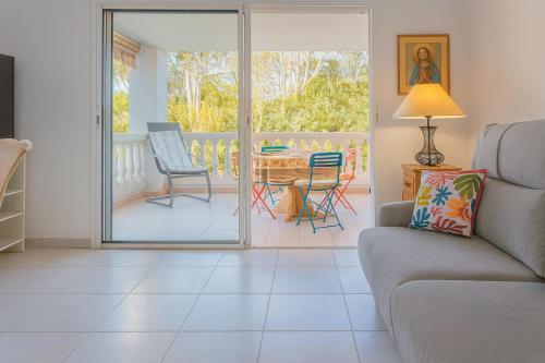 Appartement lumineux avec terrasse & piscine near La Table Du Boucher