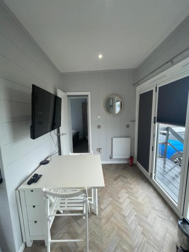 Sutton Fields Chalet in Runcorn