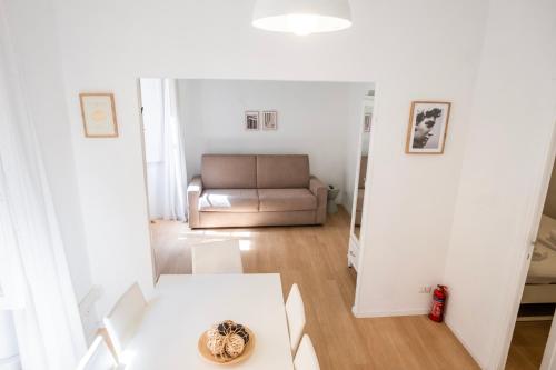 Apartment by the Colosseum - White Chic Flats, Roma (foto 11)
