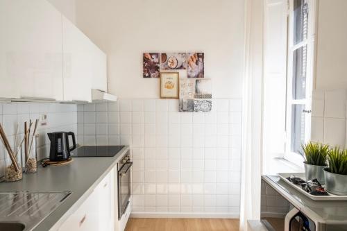 Apartment by the Colosseum - White Chic Flats, Roma (foto 9)