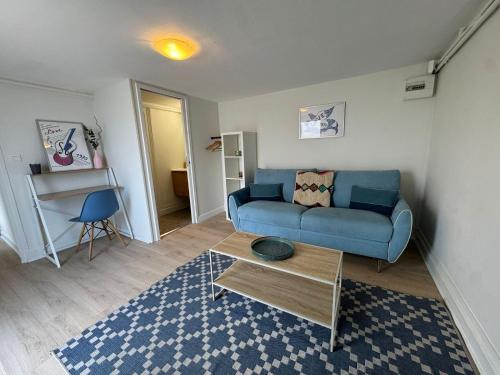 Majorelle Studio near Eurexpo - Lyon - hospitals - Location saisonnière - Bron