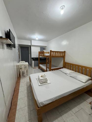 Frank Lloyd Apartelle Room Type - Standard Studio
