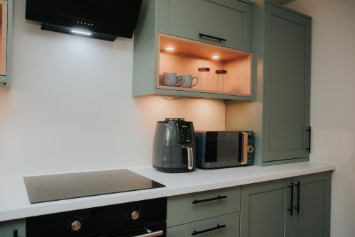 Spacious Flat with Parking Great Inverness Base in Smithton