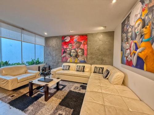 Beautiful Penthouse in Lima, in front of the park
