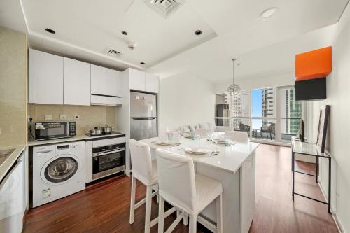 FIRST CLASS 1BR Marina Skyline Escape, Dubaj (fotografie 9)