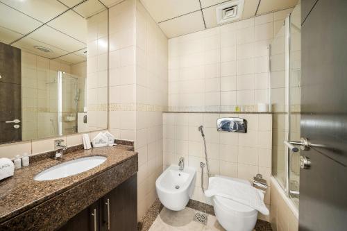 FIRST CLASS 1BR Marina Skyline Escape, Dubaj (fotografie 10)
