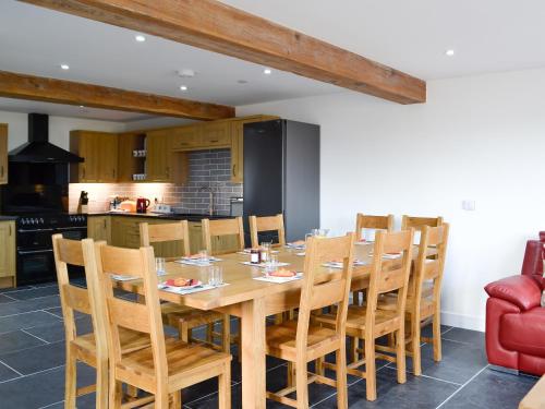 Hotelli välisilme, Pistyll Gwyn in Llanwrthwl