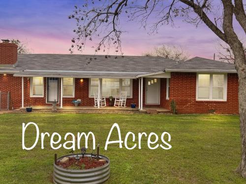 Dream Acres Peaceful near hunting-dog friendly in Henrietta (TX)