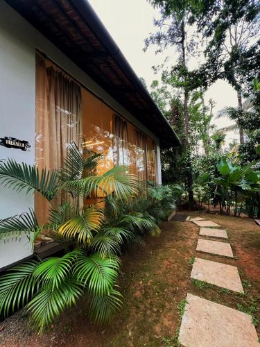 Coffee Breeze Resort in Varadoor