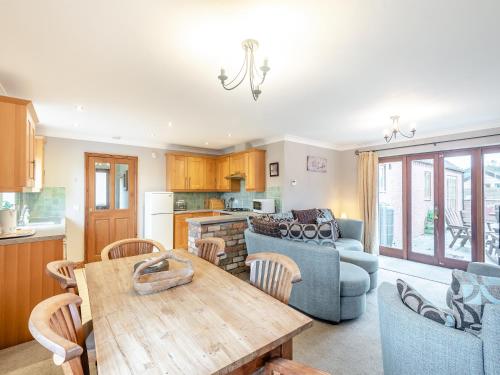 Viesnīcas āriene, Walnut Cottage - Uk45579 in Saleby
