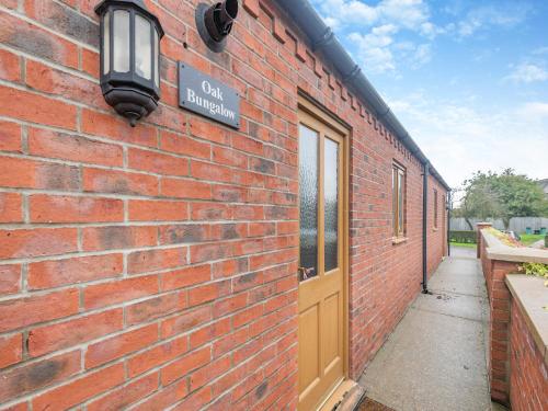 Viesnīcas āriene, Oak Cottage - Uk45576 in Saleby