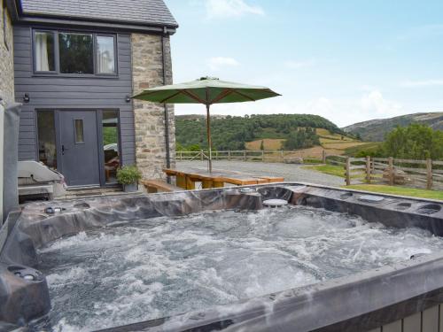 Hotelli välisilme, Pistyll Gwyn in Llanwrthwl