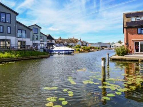Waterside, Wroxham (zdjęcie 2)
