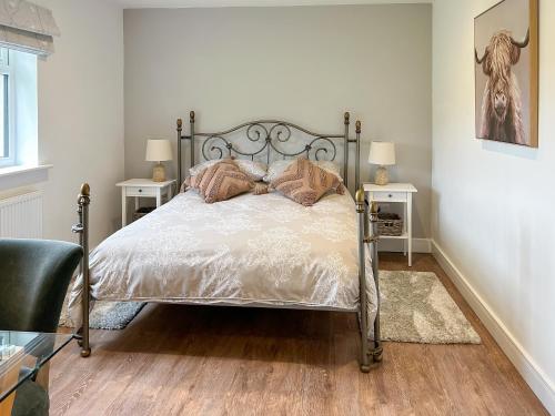 Exterior view, Wild View in Brent Knoll