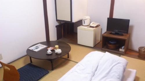 Japanese-Style Single Room