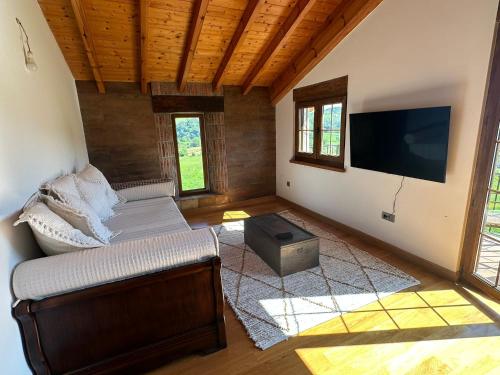 Casa La Alegría (Casa La Alegria) in Hoznayo