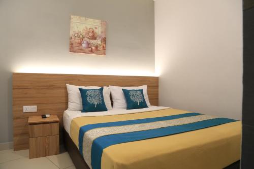 room detail thumbnail 1