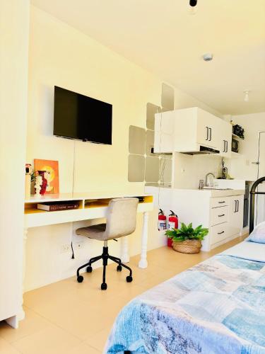 Studio By The Sea, Думагете