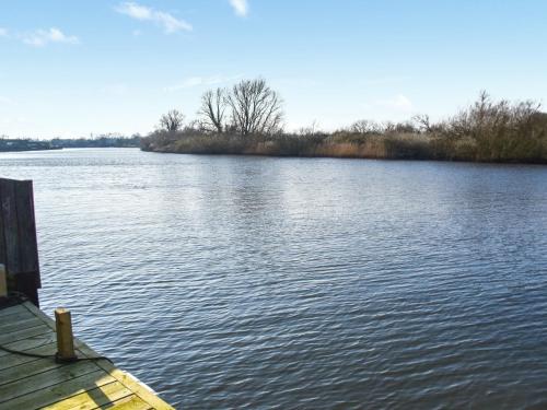 Viesnīcas āriene, Rainbow's End in Brundall