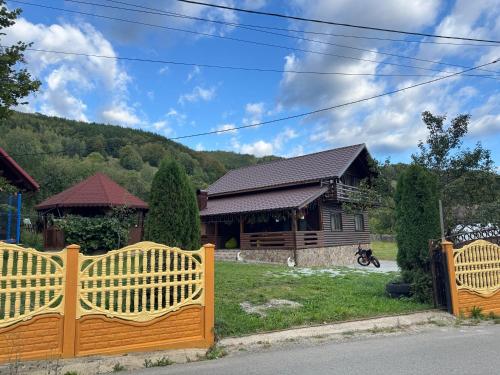 . Cabana la Pârvu