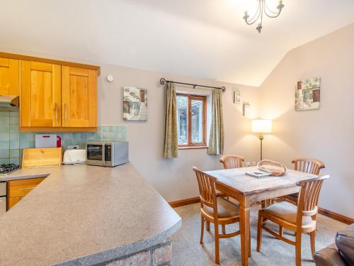 Viesnīcas āriene, Oak Cottage - Uk45576 in Saleby