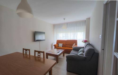 AMPLIO APARTAMENTO EN BURELA - A Nogueira