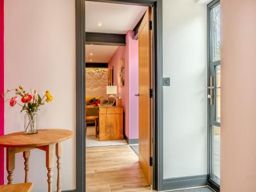 Exterior view, The Hideaway in West Wight