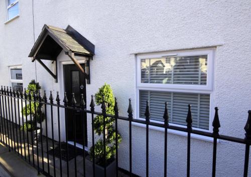 Knights Rest Conwy Town 5 Star