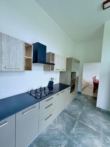 مطبخ, Alex's Place in جا-إيلا