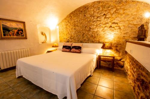 S Hostal d Esporles 2