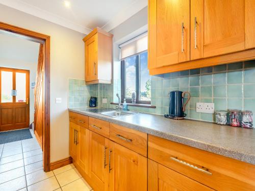 Viesnīcas āriene, Chestnut Cottage - Uk45580 in Saleby