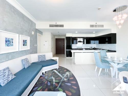 Luxury Living Skyline Views l 2BR with Pool & Gym, Дубай (фото 5)