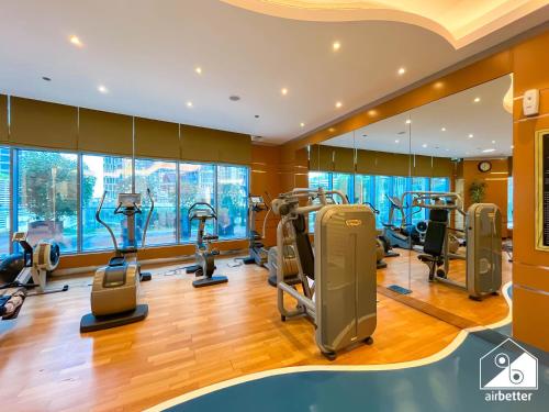 Luxury Living Skyline Views l 2BR with Pool & Gym, Дубай (фото 6)